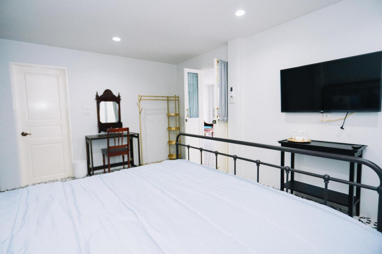 Chertel Poshtel Ban Chamun Exterior photo