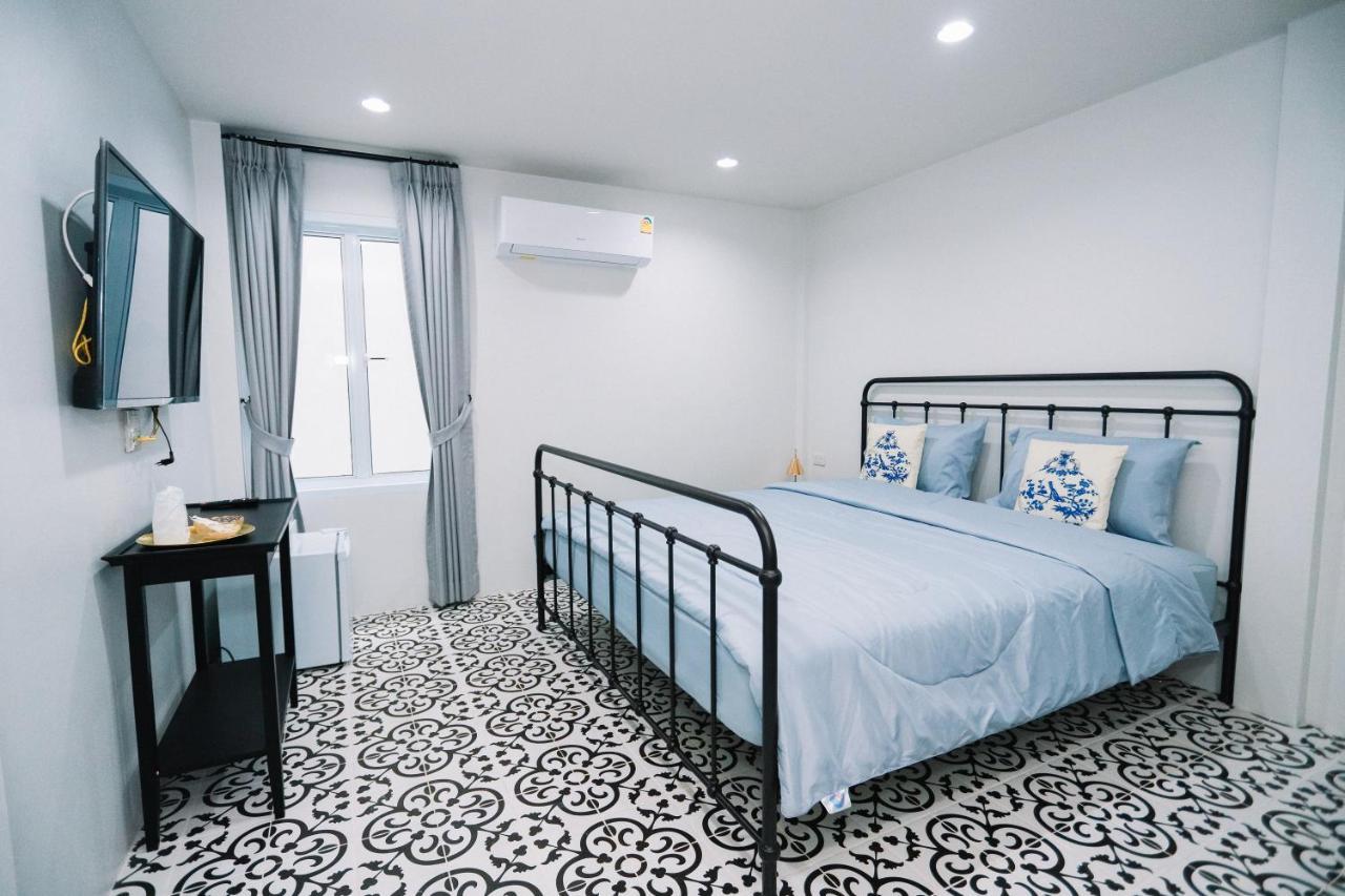 Chertel Poshtel Ban Chamun Exterior photo